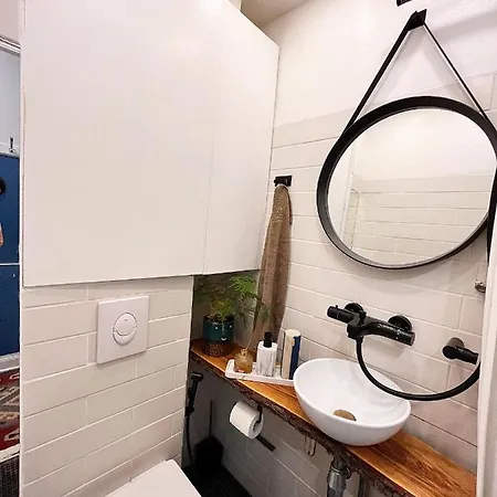 Oasis Hideaway Midst Center Apartment